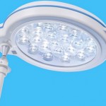 小型手術用LED照明灯　Dr.Mach LED 150